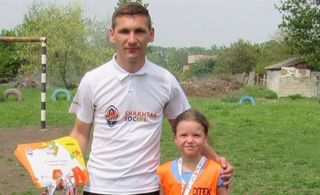 «Дуже сумую за своїми вихованцями». Тренер з Попасної навчає дітей футболу у Бродах