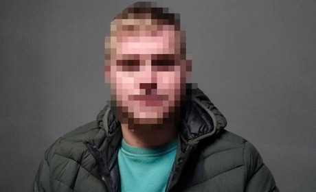 Шукав "легкі гроші", а заробив до 10 років ув’язнення: затримали палія військового авто