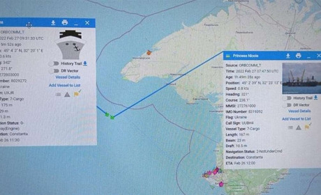 Российские пираты в Черном море захватили два украинских судна с мирными экипажами