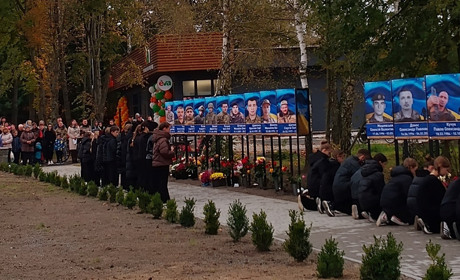 На Звягельщині відкрили Алею Слави Героїв на честь загиблих захисників України