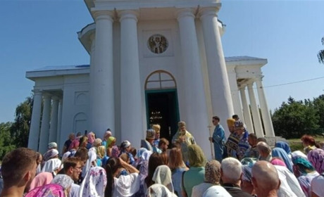 Новий Биків на Бобровиччині став ще одним містом на Чернігівщині без московської церкви