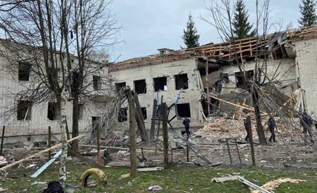 Свеський психоневрологічний інтернат не пережив "великоднього привітання" від русні (відео)