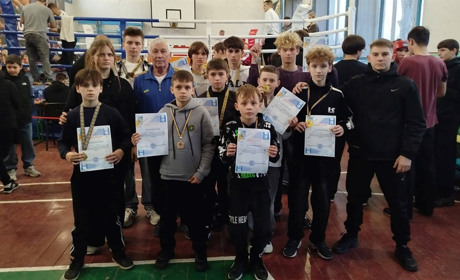 6 золотих та 4 срібні: десяток нагород для первомайських боксерів на змаганнях у Кривому Озері