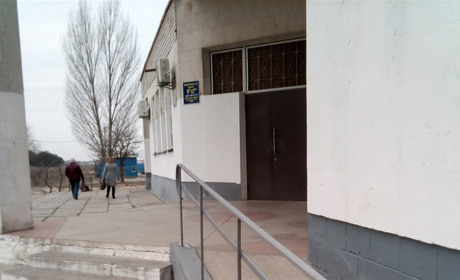 Випав з 5-го поверху: у Новій Каховці знайшли мертвим колишнього начальника поліції