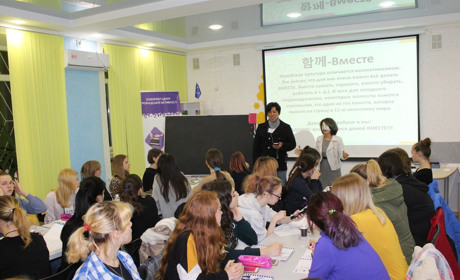 Красивые девушки, много полей и странные дороги – корейский миссионер о Мелитополе