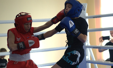 У Сарнах відбувся благодійний турнір з боксу «Open Ring» — зібрані кошти передадуть на ЗСУ