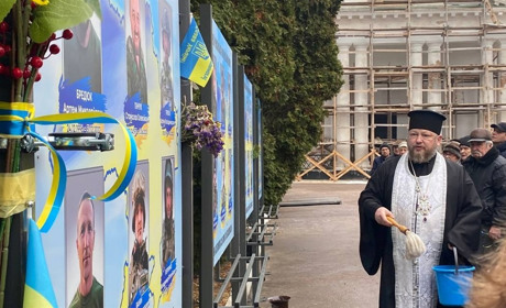 У Ніжині відкрили три стенди пам'яті загиблим захисникам