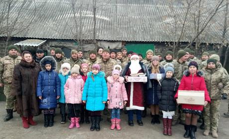Новоолександрівські школярі підготували подарунки для військовослужбовців