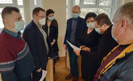 У Фастові дезинфікують під’їзди, дитячі майданчики під забороною: головне із засідання штабу