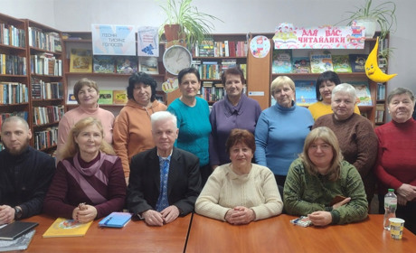 Як пройшла зустріч митців Долинщини в бібліотеці