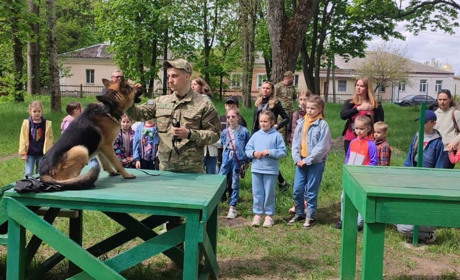 Дітей із Глухова запрошують взяти участь у проєкті «Юний кінолог» разом із домашніми улюбленцями