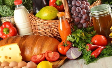 Один з кращих способів допомогти близьким родичам: замовити їм продуктовий набір