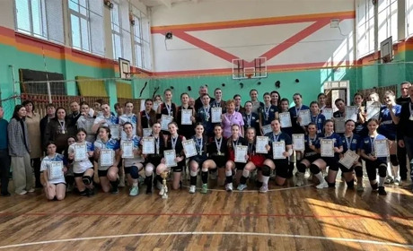 У Старокостянтинові відбувся волейбольний турнір пам’яті Анатолія Пасічника