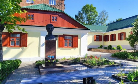 Ікону бабусі Лесі Українки передали новоград-волинському музею
