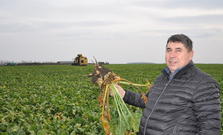 Аграрій з Чортківщини Василь Градовий: «Доки ореться земля й вирощується хліб – Україна є і буде!»