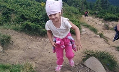 Трирічна чортківчанка Владислава Ковальська самостійно зійшла на Говерлу