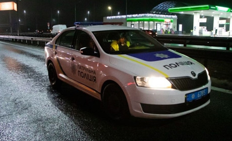 На Хмельниччині поліцейські сповіщатимуть про повітряну тривогу через гучномовці