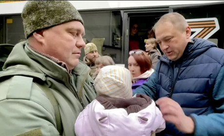 «Це геноцид»: Український омбудсмен підтвердив усиновлення Міроновим викраденої в Херсоні сироти