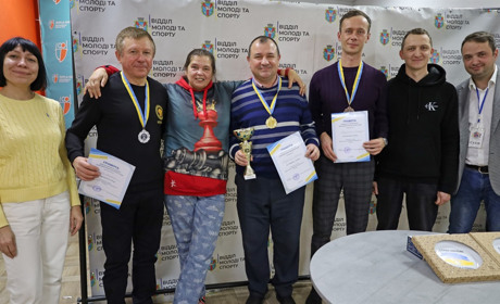 На шаховий турнір «Жмеринський меридіан-2025» приїхало 70 спортсменів з різних куточків України