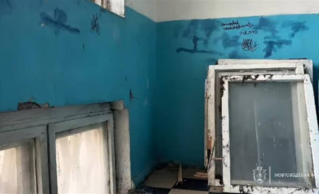 У Жовтих Водах покращують житло для ВПО: у 13 будинках замінюють вікна