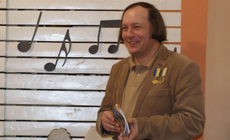 Педагог і сценічний діяч Вадим Бублій видав першу поетичну збірку: як пройшла презентація в Сарнах