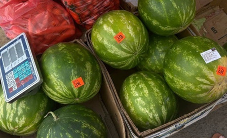 Кавуновий сезон: як вибрати найсолодшу смугасту ягоду та скільки вона коштує