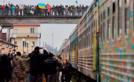 Укрзалізниця додасть ще вагонів до "Потягу перемоги", замість ЗНО у 2023 році буде НМТ: хроніка доби