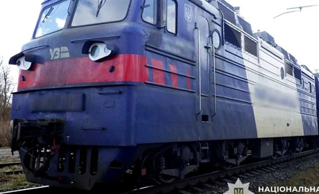 Чоловік загинув на залізничних коліях під колесами електровоза у Звягелі