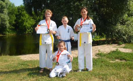 Сватківські каратисти здобули призові місця на Відкритому чемпіонаті з кіокушинкай карате у Пирятині