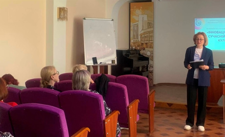 Юні піаністки з Барської музичної школи взяли участь у майстер-класі професора музичної академії