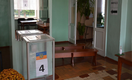 Новина для золотонісців: у бюлетенях двійників не буде, будуть трійники
