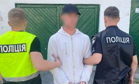 На Славутчині перед судом постане чоловік, який неодноразово збував наркотики
