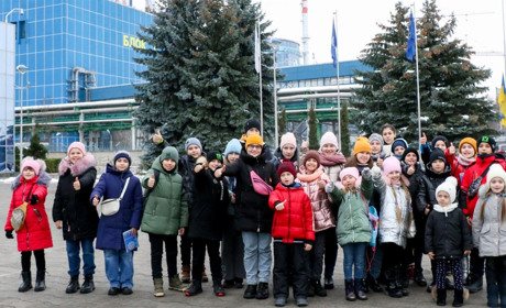 На Хмельницькій АЕС організували екскурсійний тур для дітей захисників