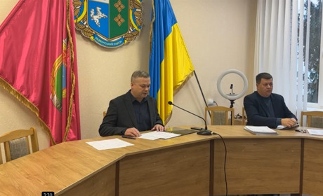 У Кіцмані депутати проголосували за дострокове припинення повноважень міського голови