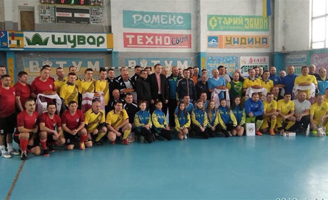 Команда Чортківської міської ради перемогла на футзальному турнірі на Івано-Франківщині