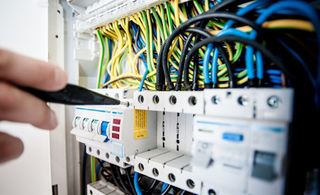 У чотирьох селах Сватівського району 28 жовтня не буде світла: графік відключень