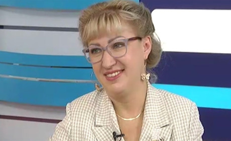 Яку зарплату отримує Галина Лугова: вона продовжує працювати секретарем Херсонської міської ради