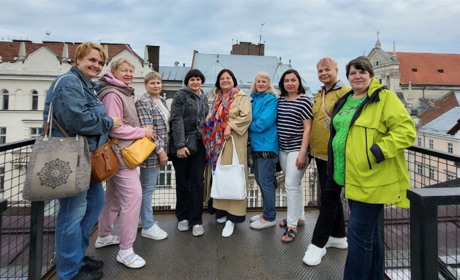 Як семеро відчайдушних южноукраїнок святкували життя у Львові. Дивіться фоторепортаж