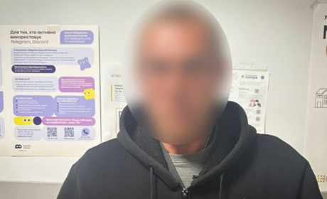 Поліцейські оголосили жителю Городоччини підозру у зґвалтуванні малолітньої падчерки