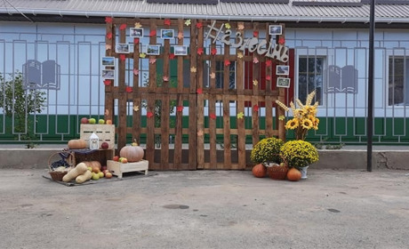 Із січня 2026 року українським вчителям підвищать зарплати на 30%