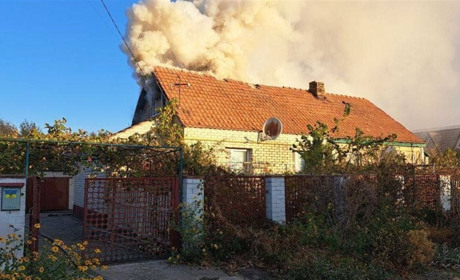 У Новій Каховці горять будинки