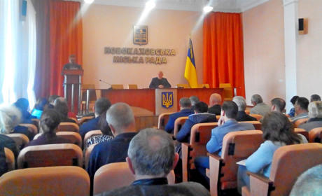 Чому мер Нової Каховки не ховає очі