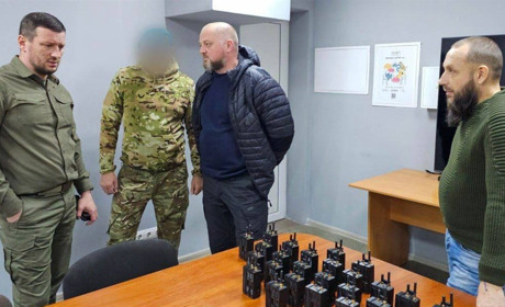 “Парасольки”, генератори та інше обладнання: Херсонщина допомагає оборонцям