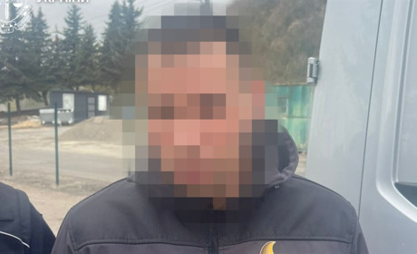 На Хмельниччину із Польщі екстрадували 32-річного підозрюваного у крадіжках навігаційного обладнання