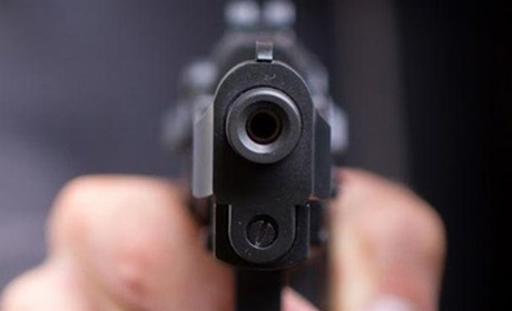 У Білокуракиному, що на Сватівщині, місцевий мешканець стріляв з травматичного пістолета: подробиці