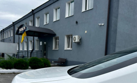 Фальшиві права: на Звягельщині двох водіїв спіймали на підробці посвідчень