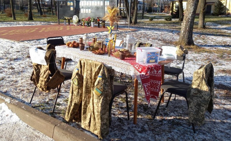 «Вечеря, на якій їх нема»: у Березівській громаді напередодні Різдва провели пам’ятну акцію