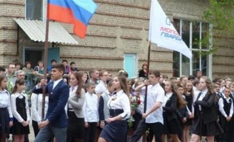 1 вересня в Лисичанську відкриють лише вісім шкіл. Скільки учнів сядуть за парти "під триколором"