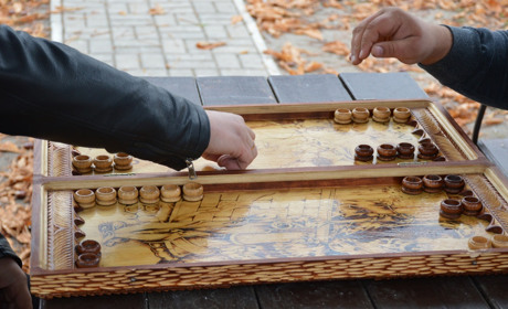 У Сватовому вперше пройшов турнір з гри у нарди: Хто став переможцем