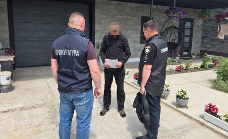 Вирубка сосен у заказнику на понад 2,5 млн: у Сарненському районі викрили майстра лісу зі спільником